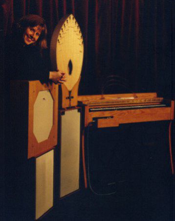 Estelle Lemire with the Ondes Martenot